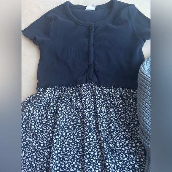 Zara girls 2 piece lot. Knit sweater and dress. Size 11-12. Great condition. - Picture 3 of 4
